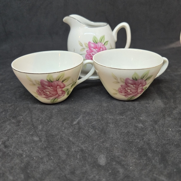 Vtg Porcelain Small Roses Tea Set - Picture 3 of 12